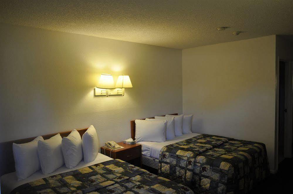Pacific Inn Motel Вентура Екстер'єр фото